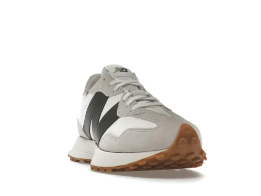 NB-327-MOONBEAM-GREEN-2-533x400