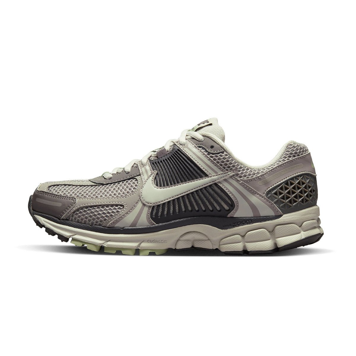 AIR ZOOM VOMERO 5 COBBLESTONE FLAT PEWTER - Image 2