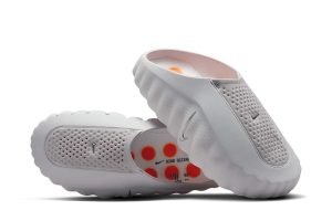 Alternative view of MIND 001 MULES LIGHT SMOKE