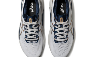 Alternative view of ASCS GEL KAYANO 31 GLACIER GREY WHITE