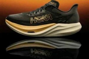 HOKKA ROCKET X 3 SHOES