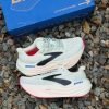 BROOKS GLYCERIN MAX WHITE