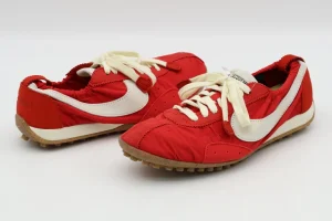 Alternative view of JACQUEMUS MOON SHOE SP UNIVERSITY RED