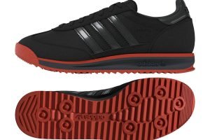 Alternative view of ADI SL72 RS AUDI REVOLUT F1 TEAM HI RES RED